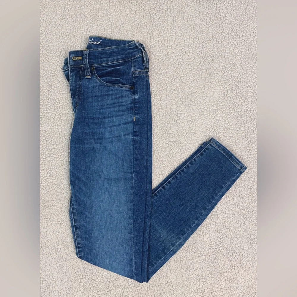 Universal Thread Jeans - Picture 1 of 2